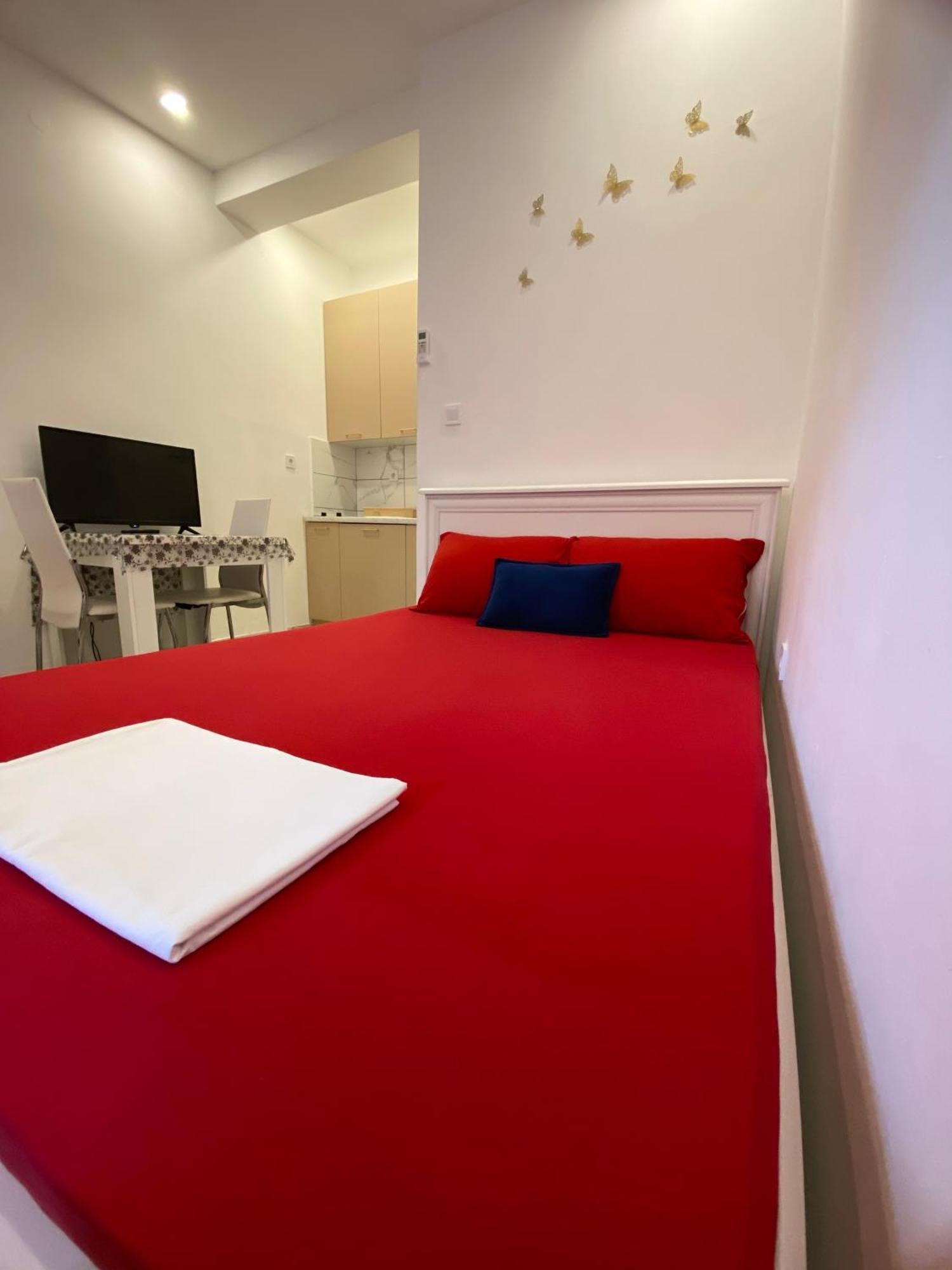 Banicevic Apartmani Ðenovići Bagian luar foto
